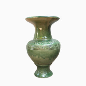 146103130 Lotus vase 35 cm